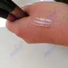 Delineador de ojos líquido con brillo de 13 colores Delineador de ojos con realce camaleón pigmentado de larga duración Diferentes luces refractan diferentes colores sin logotipo OEM