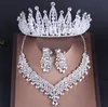 Charmiga Silver Crystals Bridal Smycken Satser 3 stycken Passar Halsband Örhängen Tiaras / Kronor Bröllop Tillbehör Bröllop Smycken Satser T306716