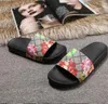 2022 Designer Men Women Chinelos Summer Beach Indoor Flat G Sandals Bees Slides Green Red Blue House Chinelos Com Caixa