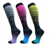 Chaussettes de compression dégradée Chaussette de basket-ball Longue genou Chaussettes de sport athlétique Hommes Mode Chaussettes d'hiver Anti Fatigue Douleur Jambe Shaper GGA3046-1