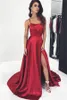 Red simples elegante escuro Sexy Correias Spaghetti Prom Dresses A Linha de cetim alta Dividir Formal Wear Partido vestidos de noite baratos Prom M96