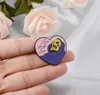 Pink Heart Skull Pins Skeleton Broscher Enamel Pins Badges Lapel Pins Skelett Smycken Punk Smycken GD171