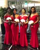 Robes de demoiselle d'honneur de sirène africaine en satin rouge hors de l'épaule plafonnée bretelles spaghetti robe de demoiselle d'honneur robe de soirée de mariage sur mesure