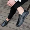 Oryginalna skóra Luksusowa marka Mężczyzna Casual Shoes Lace-Up lub Slip-on Men's Suit Suit Sukienka Buty Zapatos Hombre Drivers Loafers S