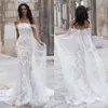 Robes de mariée en dentelle sirène avec encolure sur l'épaule robes de mariée corset dos balayage train robes de mariée