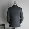Abiti grigi per Matrimonio smoking sposo vestirsi di nero con visiera risvolto Groomsmen Outfit Uomo Blazer 3 pezzi (Jacket + Vest + Pants)