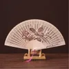 CNC Neueste 50 Stück personalisierte Holz-Hochzeitsgeschenke, Fan-Party-Give-Aways, faltbare Sandelholz-Handfächer