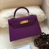 Mini Borsa a tracolla Moda donna Pochette Vera pelle di mucca con chiusura in metallo Prezzi assolutamente bassi Borse casual eleganti e di basso profilo