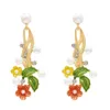 Pendientes colgantes de gota en forma de flor de 4 colores con pendientes de tuerca de diamantes de imitación de perlas de imitación para niñas y mujeres regalos