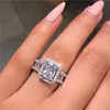 Square Zircons Diamond Full Crystal Engagement Wedding Ring för Kvinnor Ringar Mode Smycken Drop Ship