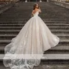 Sexy Amazing Light Champagen Abiti da sposa principessa a-line con spalle scoperte in pizzo Appliqued Tulle Beach Abito da sposa bohémien Vestidos De Mariee