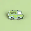 Magische groene auto emaille pinnen De Mystery Machine badges Los problemen broches voor vrouwen Rugzak tas Revers pin Cartoon leuke Sieraden geschenken