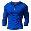 Muscle Alive Mäns Henley Tshirt utrustade Klädselskjorta för män Andade tröjor Bomull Casual Bodybuilding Fitness T-shirt