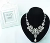 Bling bling set kronor halsband örhängen legering kristall sequined brud smycken tillbehör bröllop tiaras headpieces suit232n