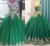 Hunter Green With Gold Lace Quinceanera Vestidos Vestido de bolas Corset Back V-Cuello Largo Masquerade Prom Vestidos de noche más Tamaño Sweet 16 Vestido