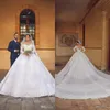 Luxo Lace vestido de Baile Vestidos de Casamento Mangas Compridas Fora Do Ombro Backless Vestidos de Noiva 2020 Árabe Vestido De Casamento Da Igreja Vestido De Novia
