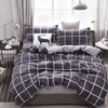 Designer Bed Comforters Set Bedding Set 100% Polyester Fiber Hushåll Kort växt Kuddvaken Däcke Cover Set Bekväm Blanke265J