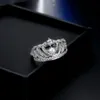 New Fashion Silver Crown Stones Form Rhinestone Crystal Ringar Kvinnor Tjej Bröllop Bröllop Party Ring Smycken