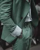 Green Prom Wedding Garnitury Peaked Lapel Male Jacket Groom Tuxedos 2 Piece Spodnie Garnitki Slim Fit Costume Homme Party Evening