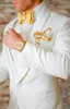 アイボリーのフォーマルな結婚式の男性スーツ2019三ピースノッチラペルカスタムメイドビジネス新郎結婚式タキシード（ジャケット+パンツ+弓）