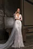 Berta Mermaid Overskirts Suknia ślubna Długie rękawy głębokie V Nakień Full 3D Kwiatowe Koronkowe Suknie ślubne Nieformalne sukienki na panny młodej