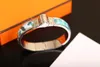 2020 mode haute qualité dames bracelet quotidien correspondant robe accessoires le bracelet dur pour dîner XVC39399000