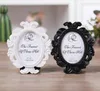 50pcs / Lot + Style victorien WhiteBlack Baroque Photo / Cadre photo Lieu Titulaire de la carte WeddingBridal Shower Favors + LIVRAISON GRATUITE SN182