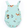 Baby rompers sommar jumpsuits pojke suspender casual onesies tecknad överaller bomull bodysuits barn designer klättra kläder passar outfits c6035