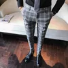 Moda męska Mężczyźni Ubierają Pant Plaid Business Casual Slim Fit Homme Klasyczne Rocznika Sprawdź Spodnie Garniturowe Spodnie Ślubne