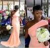 2020 rose one épaule sirène demoiselle d'honneur robes de jeune fille africaine Fille de bal de promaigneur femme robe femme élégante robe de soirée vestidos de damas de