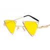 Yeni üçgen Retro vintage Güneş Gözlüğü Kadın Erkek Marka Tasarımcı Steampunk metal çerçeve punk stil Güneş Gözlükleri uv400 890