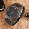 Mens Creative Wood Watch Black Face Nature Wood Male Bamboo Roman äkta läderband Rem Relogio de Madeira