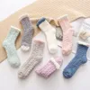 Korallensamt, dickes Handtuch, Damensocken, Winter, warm, flauschig, für Erwachsene, Bonbonfarben, Boden, Schlaf, flauschige Socken, Mädchenstrümpfe, 2 Stück/Paar, CCA11917, 60 Paar