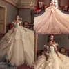 2019 Julia Kontogruni Vintage bröllopsklänningar från axelns spets 3d blommiga applikationer lyxiga land bröllopsklänning fjäder brudklänningar