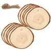 50 PCS Ornements De Noël Bois DIY Petits Disques De Bois Cercles Peinture Ronde Tranches De Pin w / Trou n Jutes Articles De Fête 6 CM-7 CM