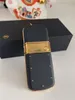 Luxuriöses Sternbild-Handy aus Edelstahl, Gold, Metallgehäuse, Dual-Sim-Karte, keine Kamera, MP3, Quad-Band, Leder, Signature-Handy