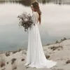 Beach Country Wedding Dresses 2020 Aline Chiffon Lace Top Vneck med långa ärmar rygglösa draperade brudklänningar med illusion bodi9547221