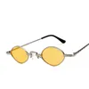 작은 세련된 디자이너 타원형 선글라스 여성용 금속 프레임 패션 여성 안경 클래식 스트리트 아이 워아 oculos de sol