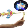 DIY Flash Ejectie Cyclotron Light Plane Slingshot Vliegtuigen voor kinderen Gift LED Flying Toys 20 Stks Mix Groothandel