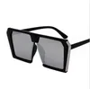 Atacado-New fashion pessoas big box trapezoidal óculos de sol rua tiro praia óculos de sol moda óculos homens e mulheres