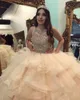 주요 구슬 공 가운 Quinceanera Dresses Sheer Neck Custom Custom Made Prom 가운 Tulle Tiered Sweet 15 가장 무도회 드레스 저녁 착용