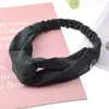 لون الصلبة قناع الوجه العصابة مع زر مكافحة الأذن النساء واقية رياضة الرياضة hairband مرونة hairlace جديلة headress قبعة إكسسوارات الشعر M1951