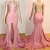 Seksi Halter Boyun Pembe Denizkızı Prom Elbiseler Derin V Boyun Açık Arka Ön Bölünmüş Elastik Saten Strengy Party Wear Gece Gowns