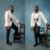 2020 Novos ternos para homens Mens Prom Smoking Fatos Últimas Calças Jacket Pants design Slim Fit Tailor Blazer 2 peças (jaqueta + calça + Bowtie)