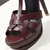 Vente chaude-2019 Chaussures de créateur Sandales noires Sandales à talons hauts en cuir véritable T-strap