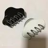 Party Gifts Fashion Simple Black and White Acrylic Tre-Dimensional Claw Clip C Hårpin Ett ord Klipp för damer Favorit Delikatalternativ Huvudbonader Tillbehör