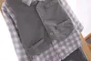 Dzieciowe stroje 3pcs garnitury dziecięce dres bous chłopcy dżentelmen krata garnitury koszula +kamizelka +spodnie butikowe zestawy odzieżowe designerskie ubrania