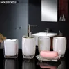 Banyo aksesuar seti 5pcs/set banyo aksesuarları Avrupa reçine dağıtıcı diş fırçası tutucu çanak ev dekorasyonu1