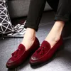 Heißer Verkauf-Echtes Leder Kuh Wildleder Quaste Männer Müßiggänger Designer Marke Slip On Kleid Schuhe Oxfords Schuhe Für Mann Rote Sohle