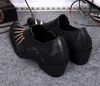 Japansk stil läderskor Svart Personlighet Broderi Rivets Klänning Skor Man Business / Party / Casual Shoes 45 46